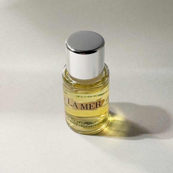 Beauty Bungle: Missoni Cosmetic Bag with La Mer Renewal Oil + Skincare Samples - Picture 3 of 3